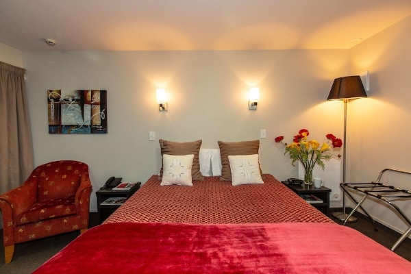 Cranford Oak Motel